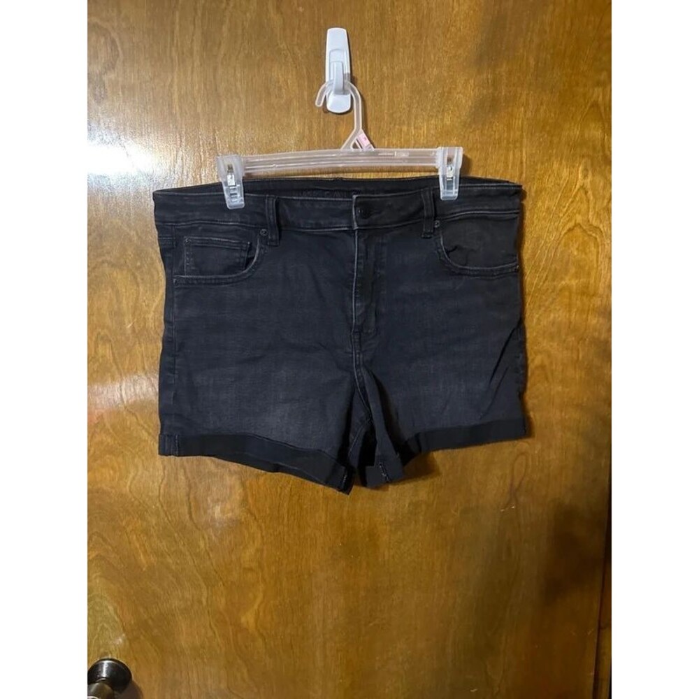 American Eagle Shorts Size 14
